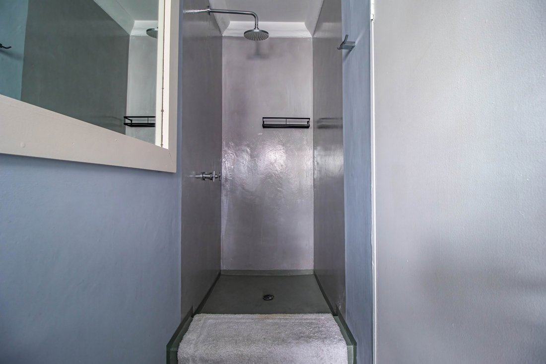 Apartment in Sea Point, Atlantic Seaboard, Cape Town 4 - 19116709