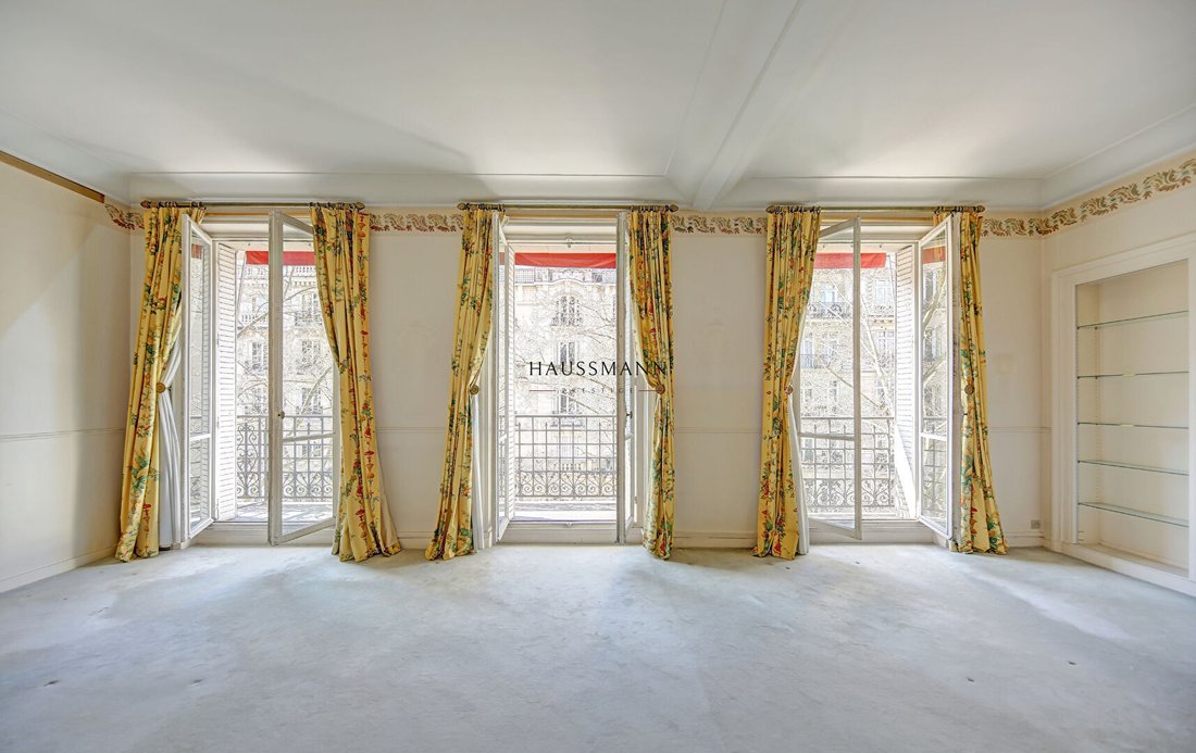 Apartment in Gros Caillou, Paris 7e Arrondissement, Paris 3 - 15735635