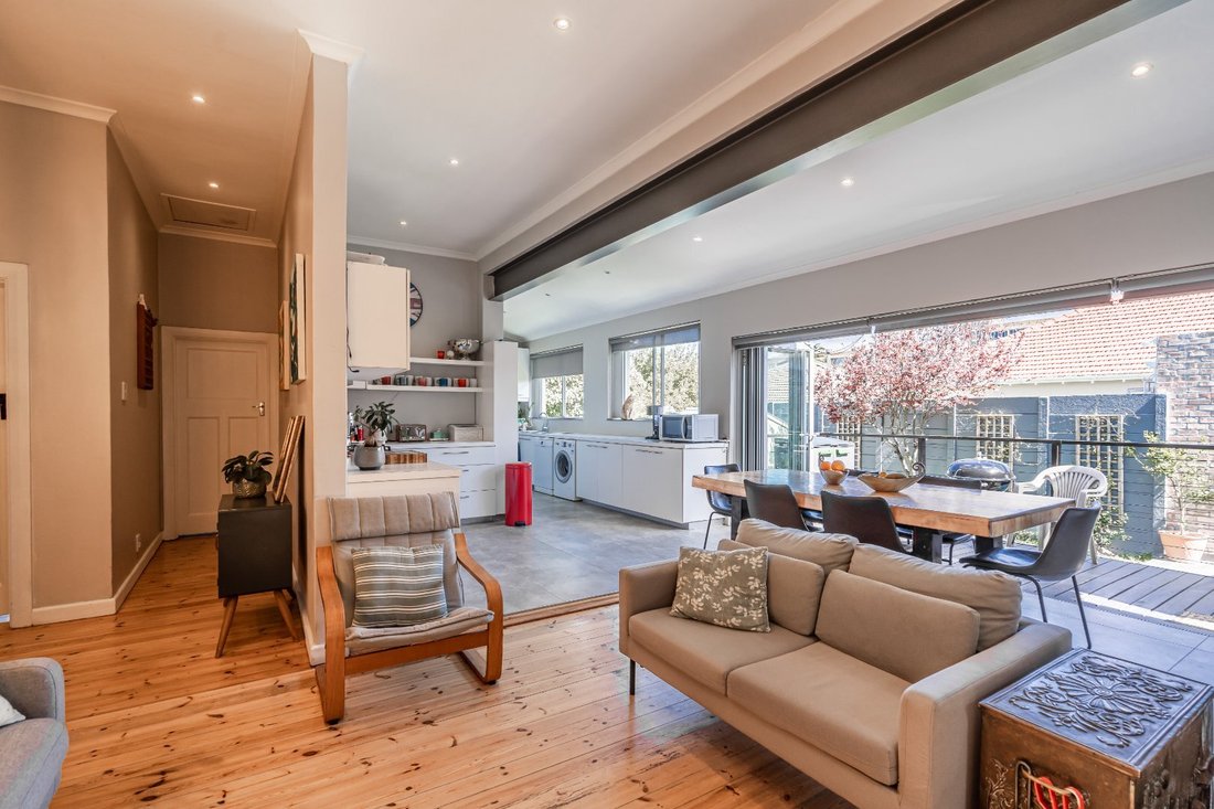 Country House in Wynberg, Southern Suburbs, Cape Town 1 - 19116833