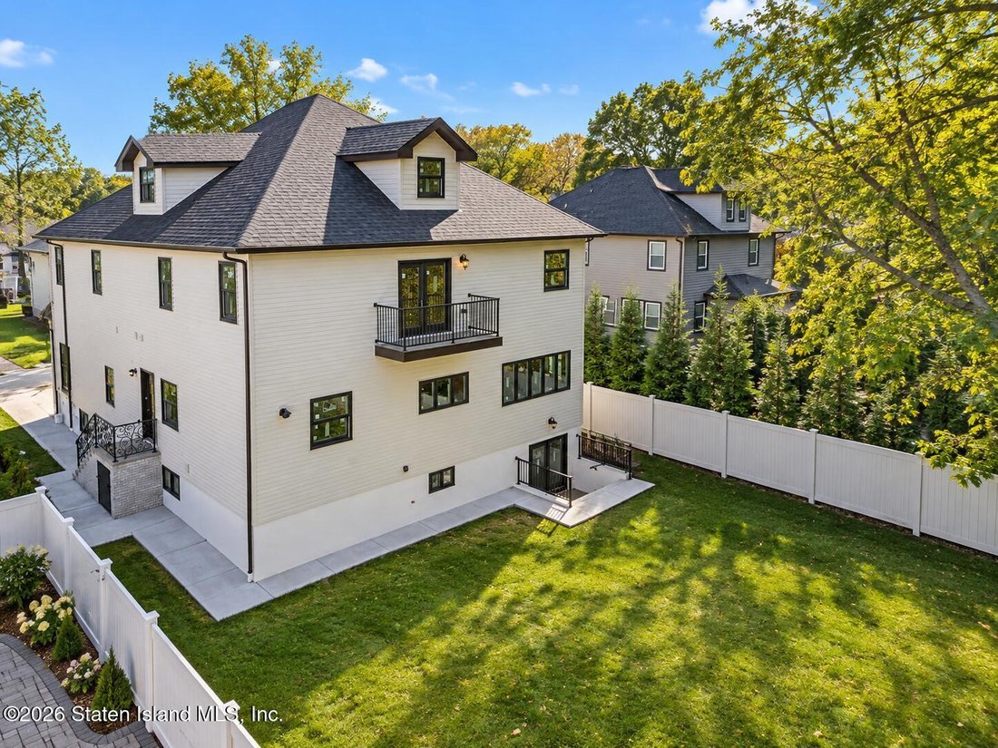House in New York, New York, United States 4 - 19113206