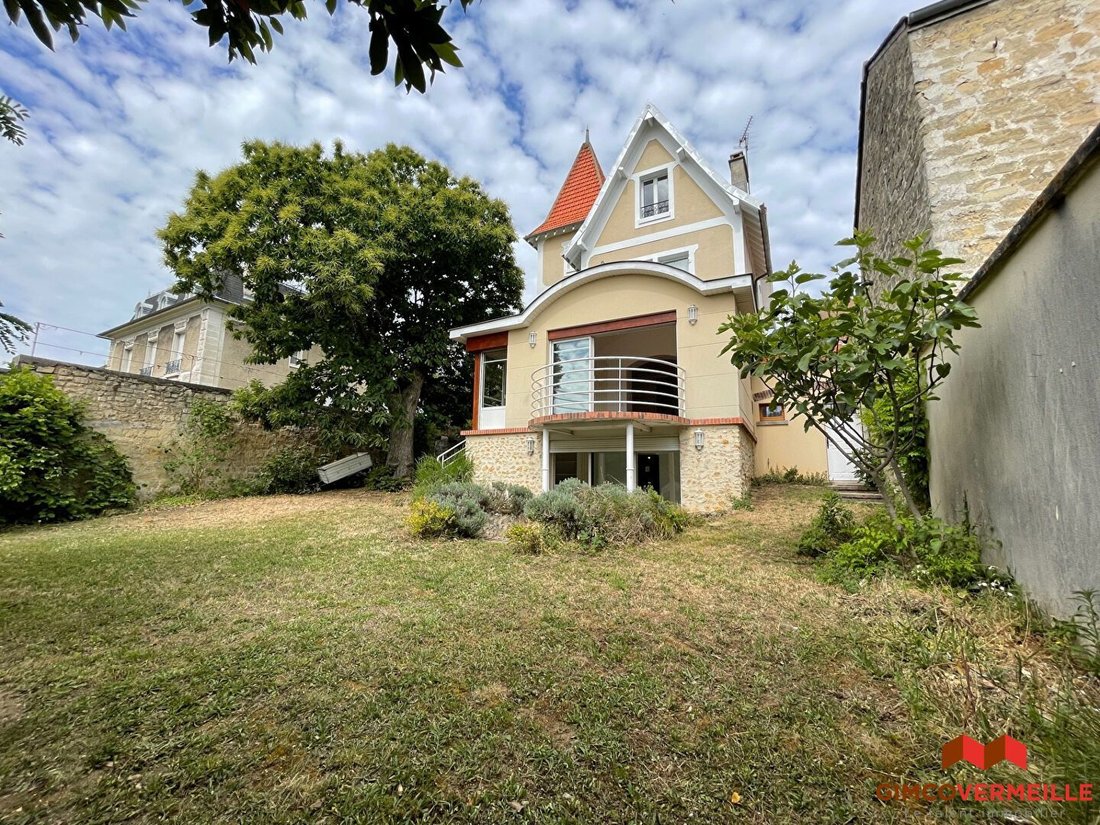 Haus in Carrieres-sous-Poissy, Île-de-France, Frankreich 1 - 17146747