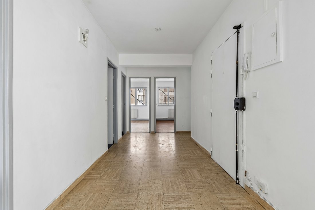Apartment in Buttes Aux Cailles-Glacière, Paris 13e Arrondissement, Paris 5 - 19111963