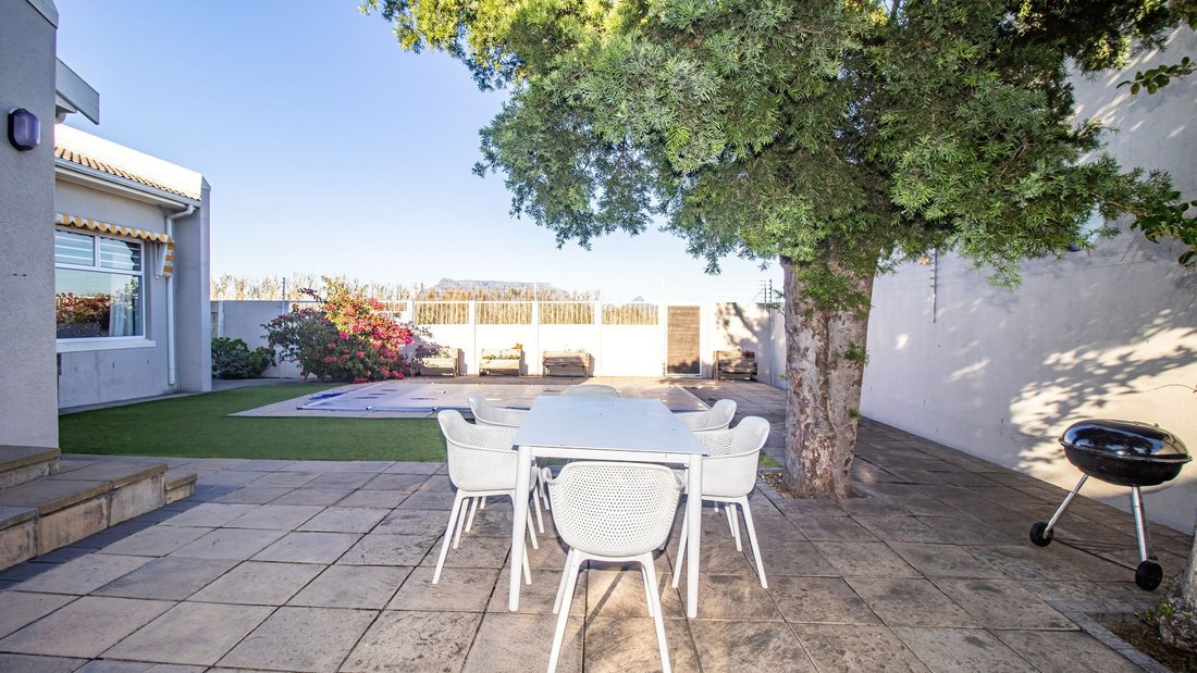 House in Flamingo Vlei, Blaauwberg, Cape Town 1 - 19116555