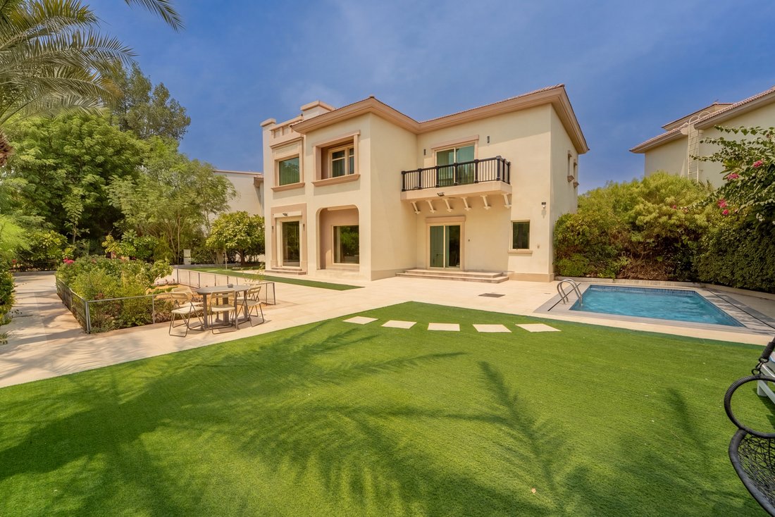 Villa in Jumeirah-Inseln, Dubai, Vereinigte Arabische Emirate 1 - 19115345