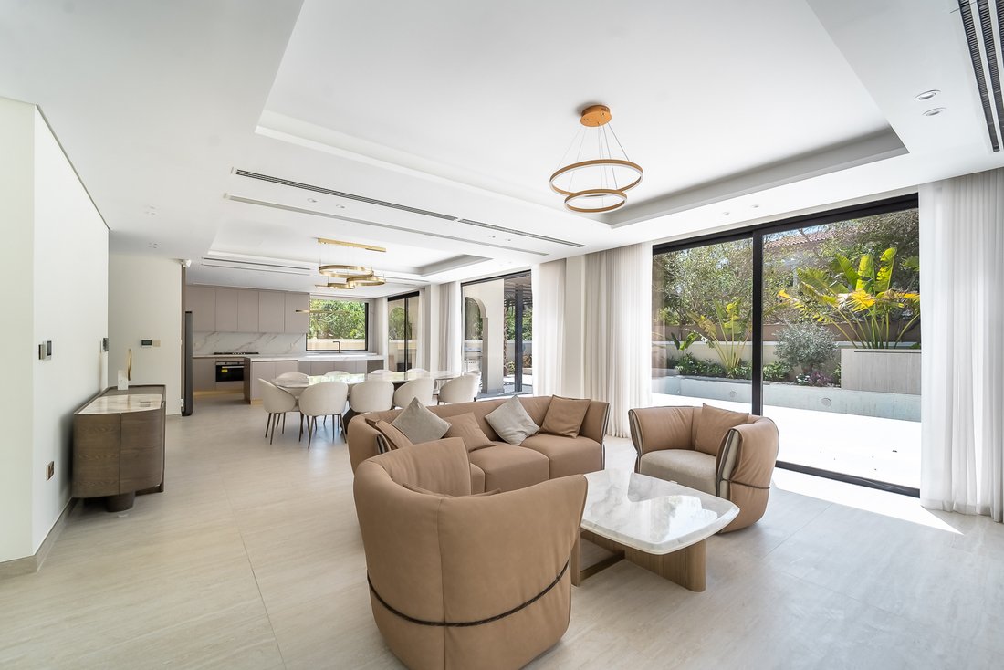 Villa in Al Barsha South 5, Al Barsha, Dubai 2 - 19116954
