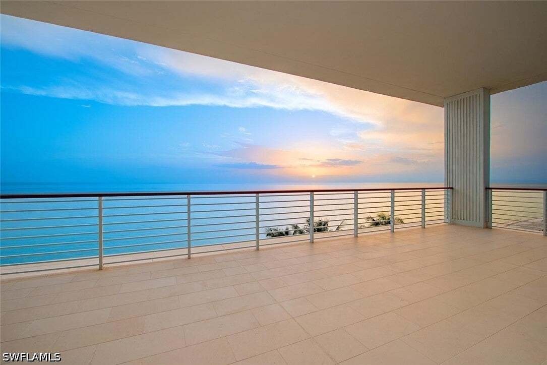 Condo in Naples, Florida, United States 4 - 19110427