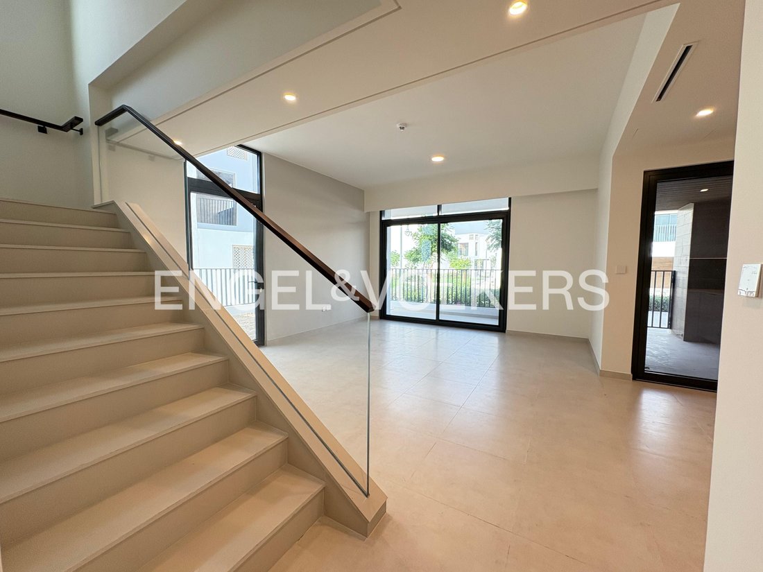 Townhouse in Wadi Al Safa 5, Wadi Al Safa, Dubai 2 - 19116322