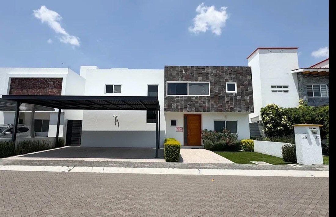 Casa en Santiago de Querétaro, Querétaro, México 1 - 19112531