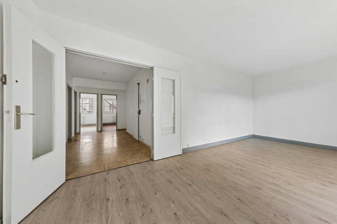Apartment in Buttes Aux Cailles-Glacière, Paris 13e Arrondissement, Paris 2 - 19111963