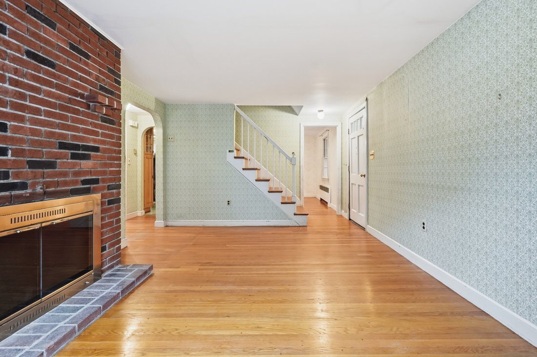 House in Arlington, Massachusetts, United States 3 - 19112987
