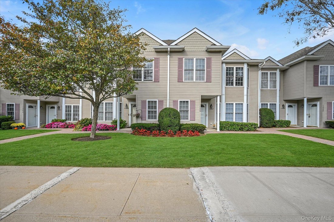 Condo in Melville, New York, United States 2 - 19115545