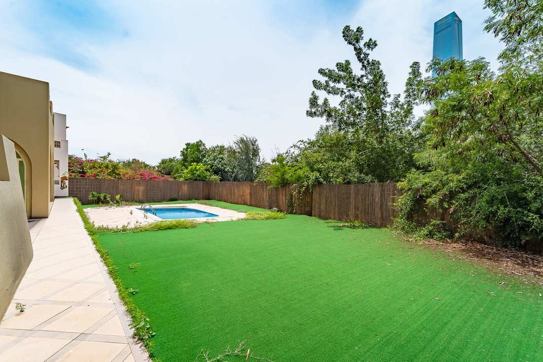 Villa in Jumeirah-Inseln, Dubai, Vereinigte Arabische Emirate 3 - 19115880