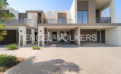 Townhouse in Tilal Al Ghaf, Dubai, United Arab Emirates 1