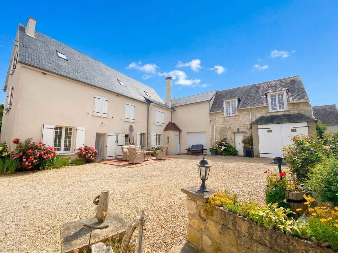 Domaine à Nord, Chambly, France 1 - 19095544