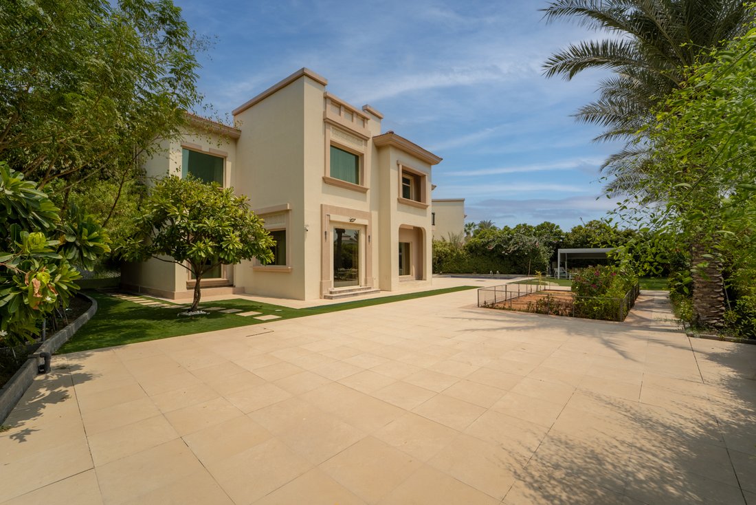 Villa in Jumeirah-Inseln, Dubai, Vereinigte Arabische Emirate 2 - 19115345