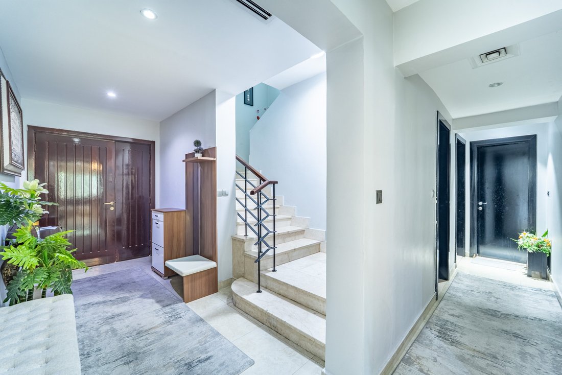 Villa in Al Barsha South 5, Al Barsha, Dubai 3 - 19115927