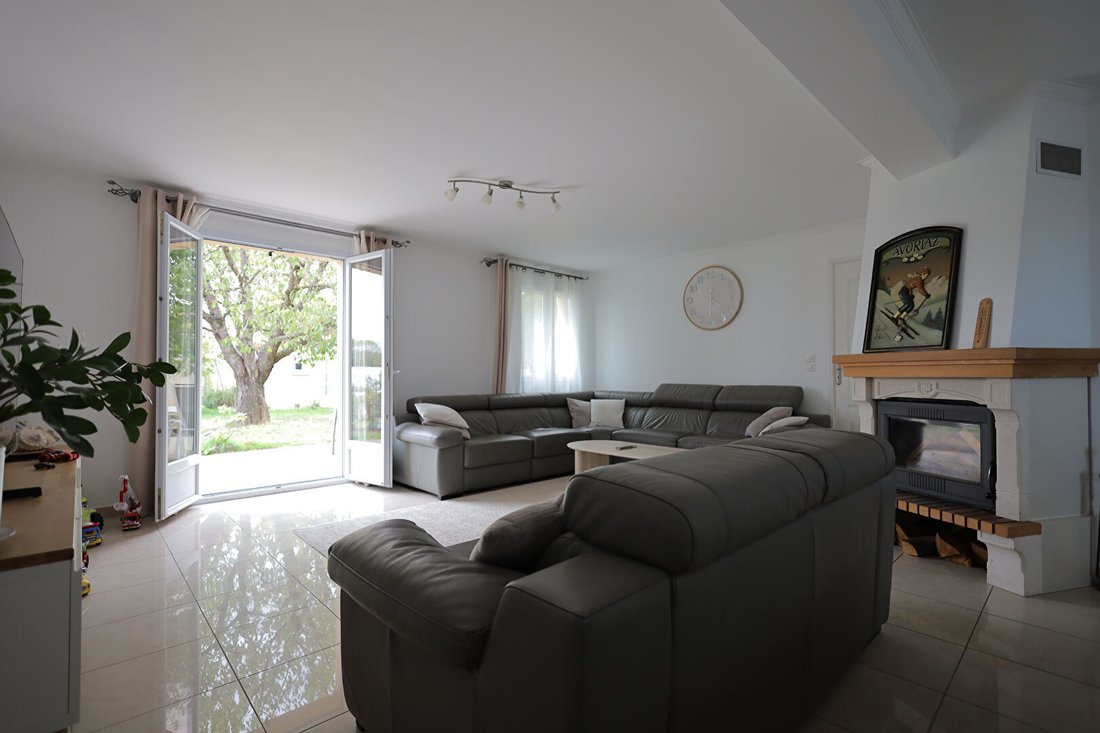 Villa en Domont, Isla de Francia, Francia 4 - 19112390