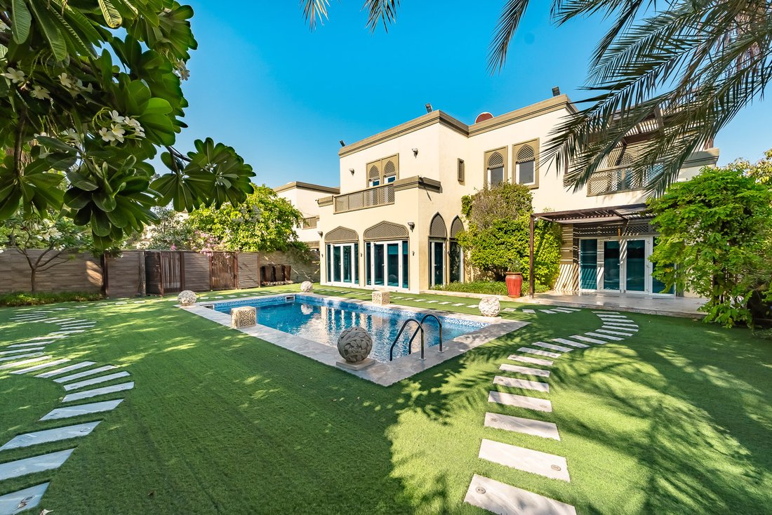 Villa à Jumeirah Park, Doubaï, Émirats arabes unis 1 - 19115688