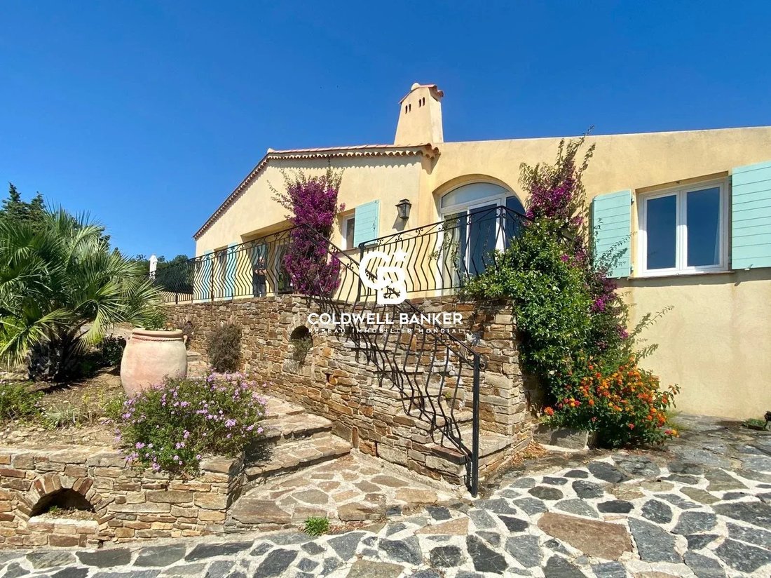 Villa a Nord Est, Bormes-les-Mimosas, Francia 2 - 19071239