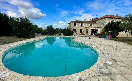 Maison à Larroque-Saint-Sernin, Occitanie, France 1