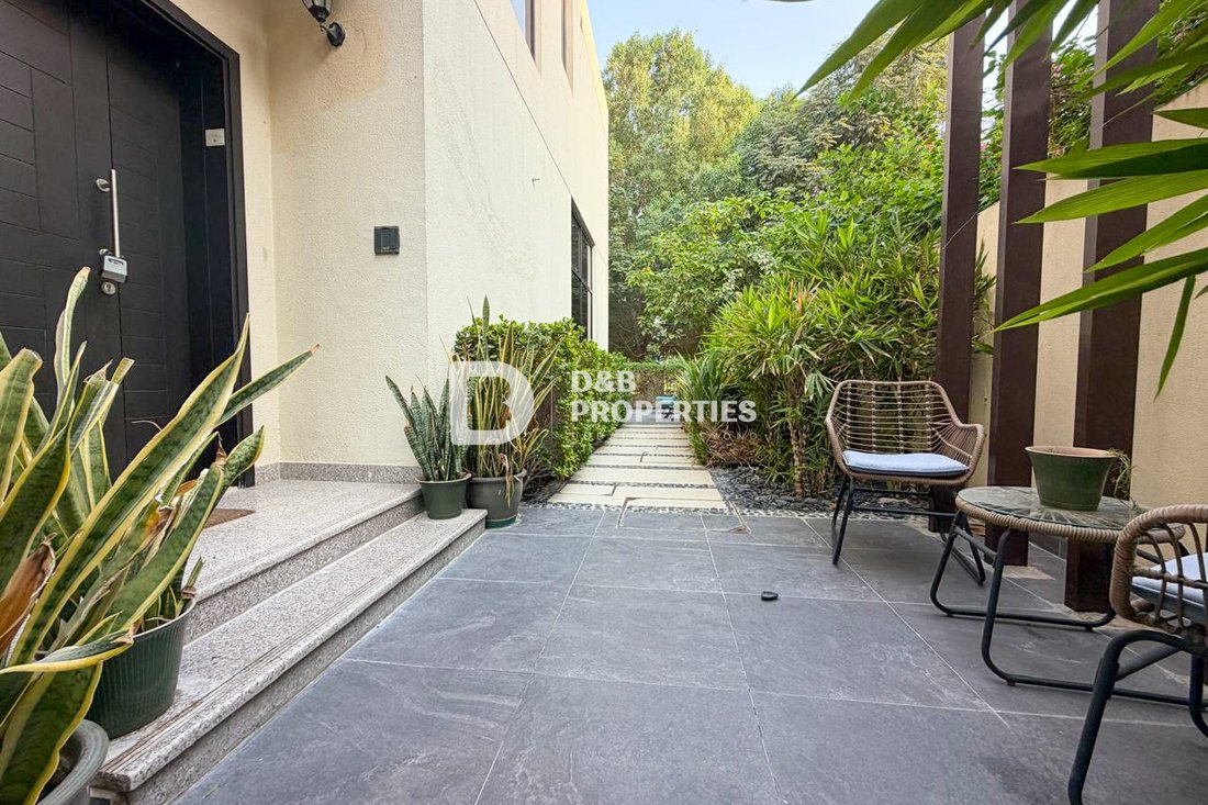 Villa in Damac Hills, Dubai, United Arab Emirates 4 - 19110630