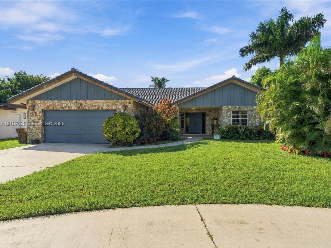 House in Deerfield Beach, Florida, United States 4 - 19115556