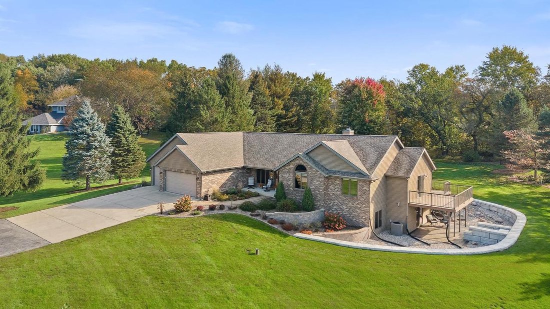 Casa a Whitewater, Wisconsin, Stati Uniti 1 - 19113309
