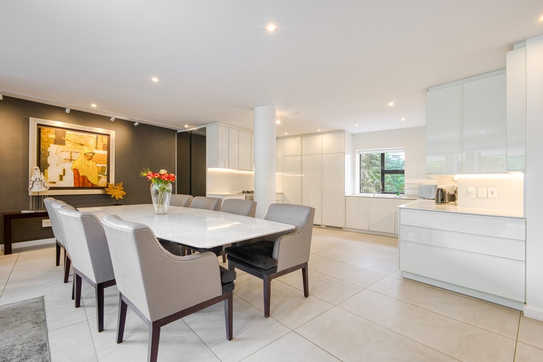 Apartment in Benmore Gardens, Sandton, South Africa 4 - 19116488
