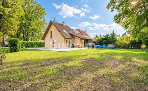 House in Ségny, Auvergne-Rhône-Alpes, France 1