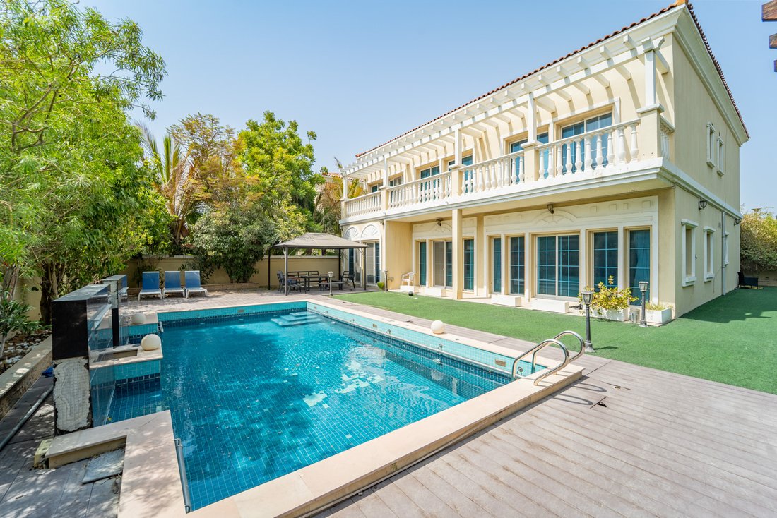 Villa in Al Barsha South 5, Al Barsha, Dubai 1 - 19115927