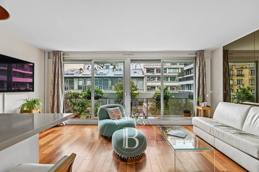 Apartment in Porte Dauphine, Paris 16e Arrondissement, Paris 2 - 19087457