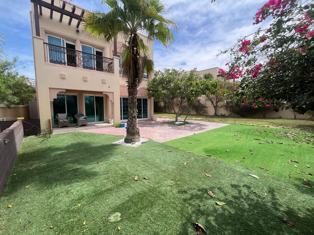 Villa in Al Barsha South 5, Al Barsha, Dubai 1 - 19115841