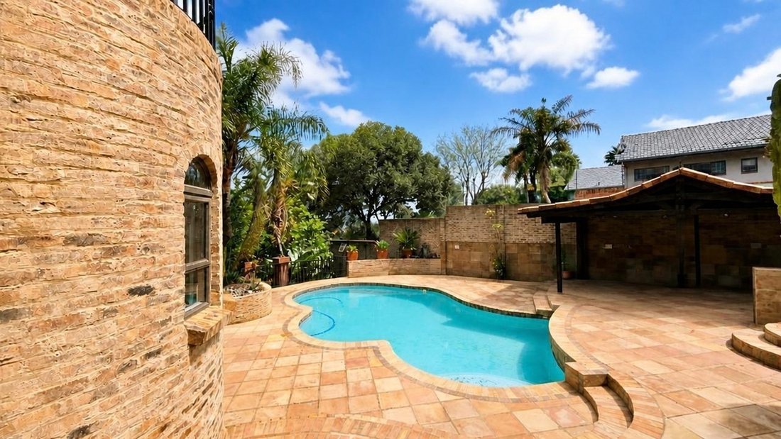 House in Monument Park, Gauteng, South Africa 2 - 19116428