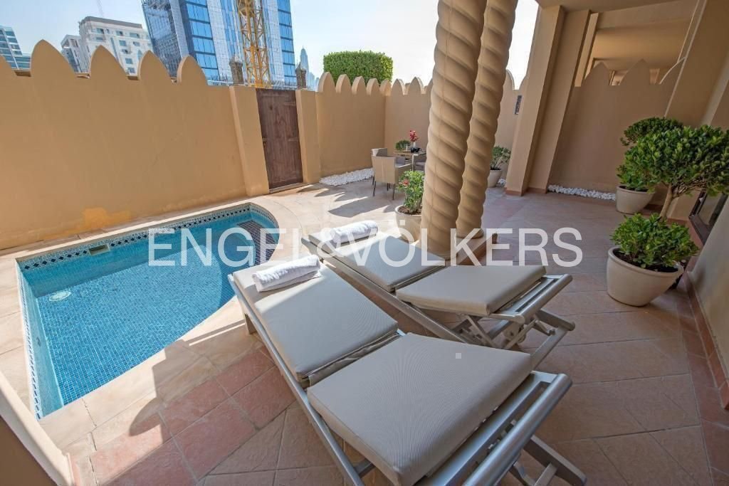 Townhouse in Palm Jumeirah, Dubai, United Arab Emirates 3 - 19116126