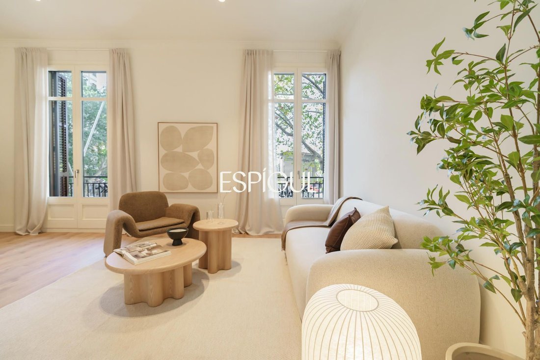 Wohnung in Eixample, Barcelona, Spanien 4 - 19059239