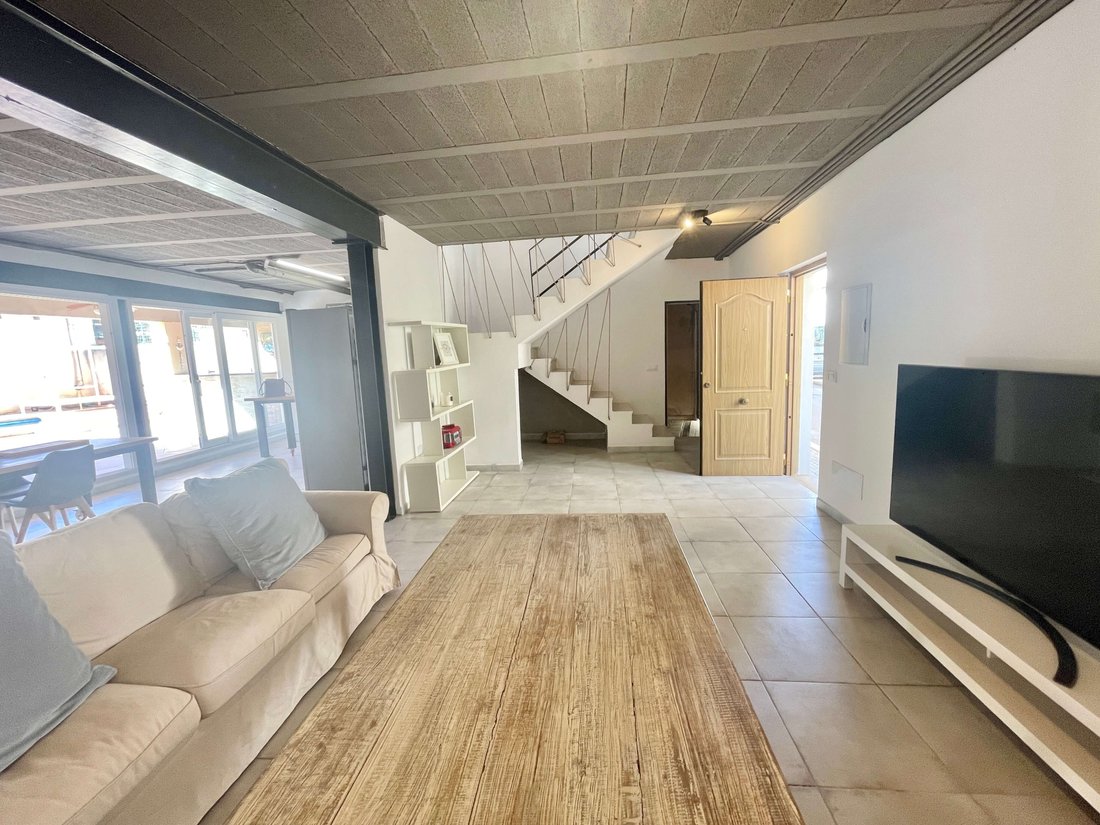 Townhouse in Santa Maria del Cami, Balearic Islands, Spain 2 - 19115502