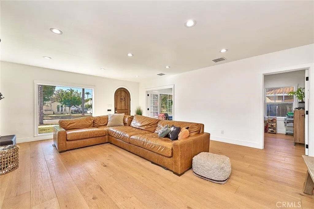 House in Fullerton, California, United States 4 - 19114976