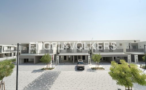 House in Tilal Al Ghaf, Dubai, United Arab Emirates 1