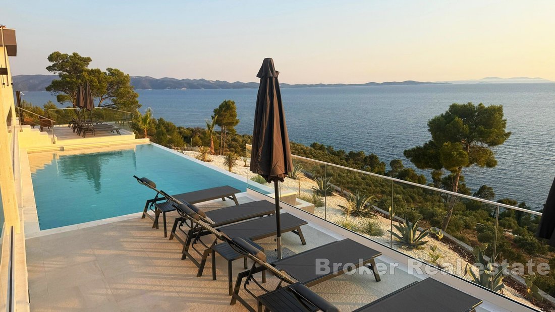 Villa à Supetar, Split-Dalmatie, Croatie 1 - 17858664