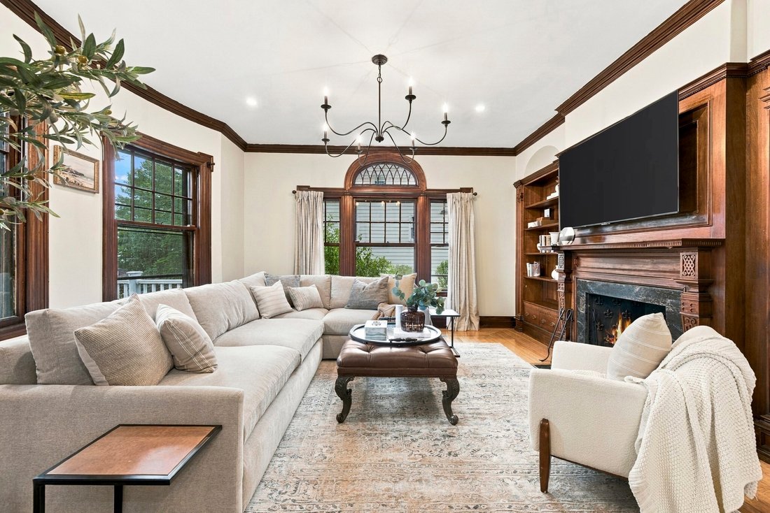 House in Newton, Massachusetts, United States 4 - 19115444
