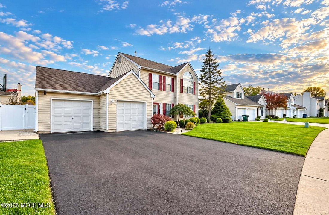 Casa a Howell, New Jersey, Stati Uniti 2 - 19113256