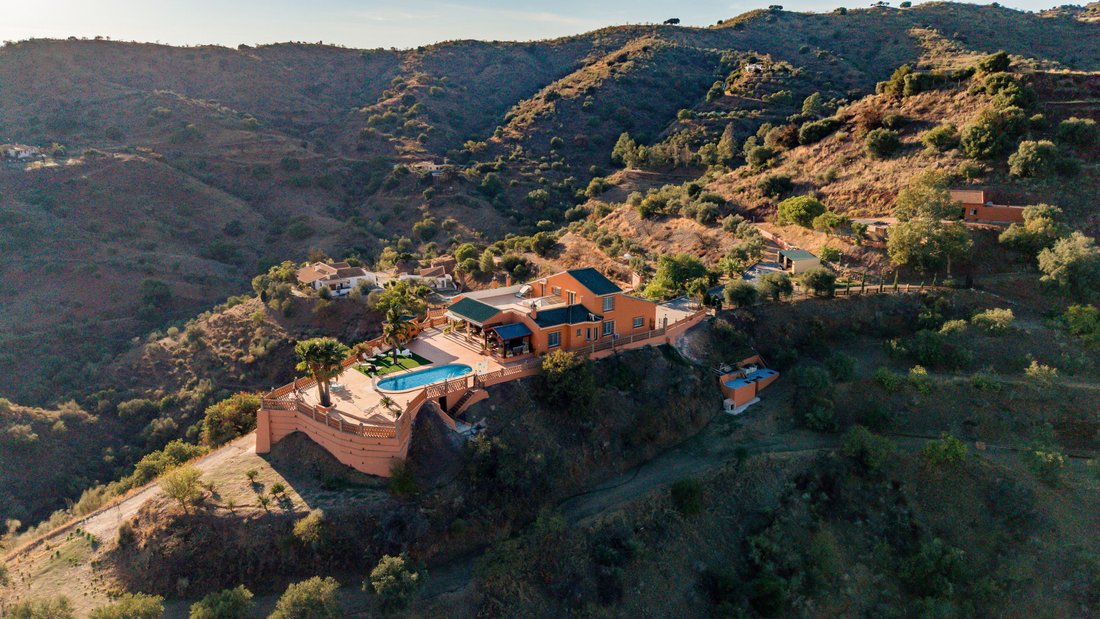 Finca in Almogía, Andalusien, Spanien 1 - 18575068