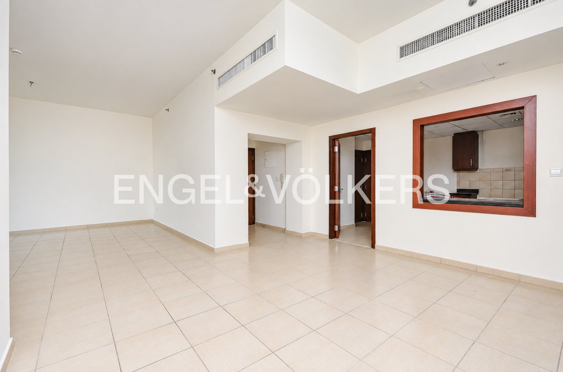 Apartment in Jumeirah Beach Residence, Dubai, United Arab Emirates 3 - 19116879