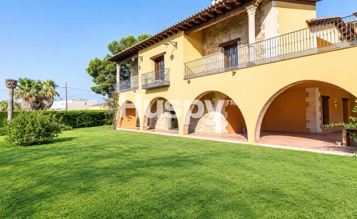House in San Antonio de Benageber, Valencian Community, Spain 1