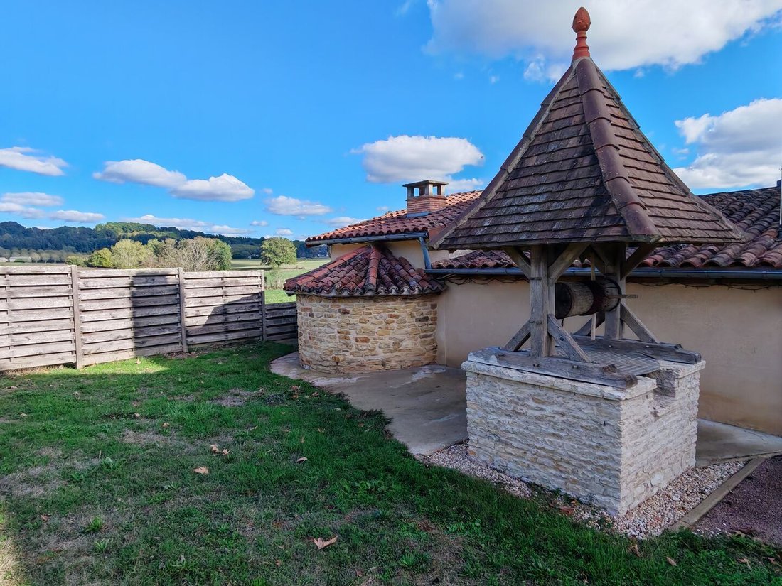 Casa a Thiviers, Nuova Aquitania, Francia 3 - 19111789