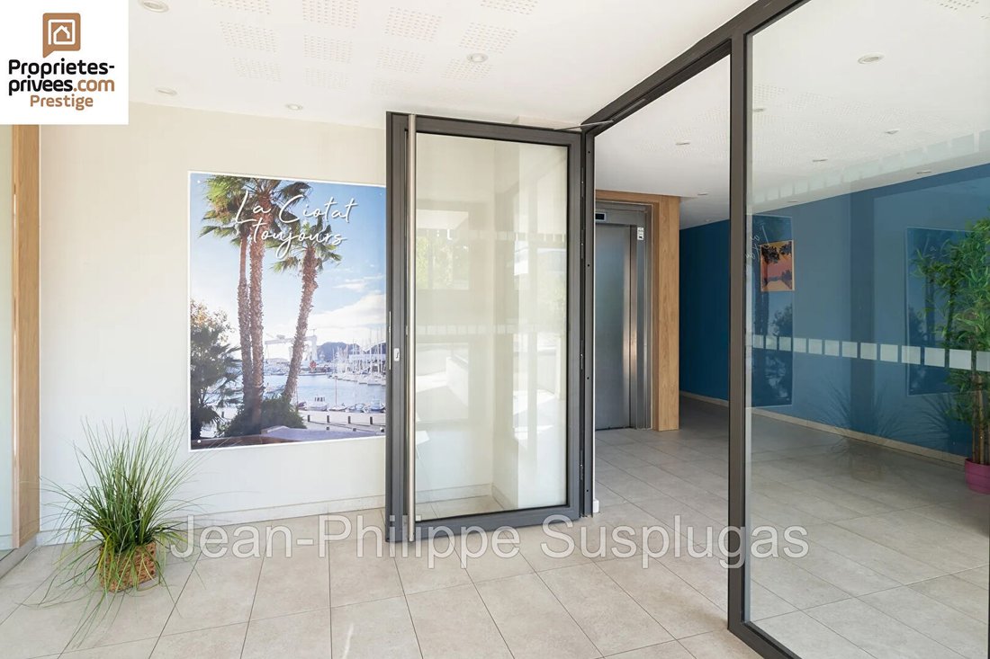 Wohnung in La Ciotat, Provence-Alpes-Côte d'Azur, Frankreich 2 - 19112474