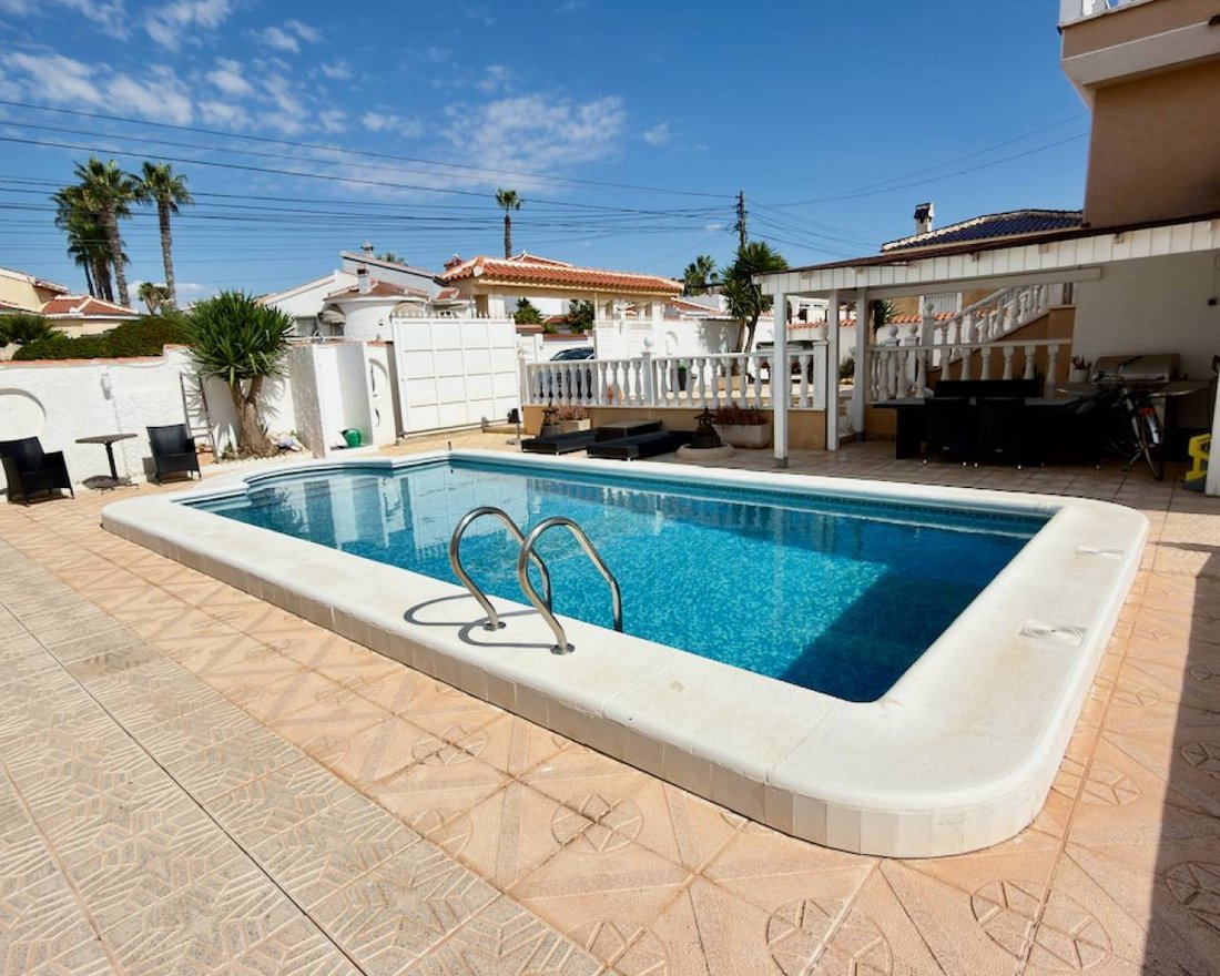 Villa in Quesada, Rojales, Land Valencia 2 - 19111464