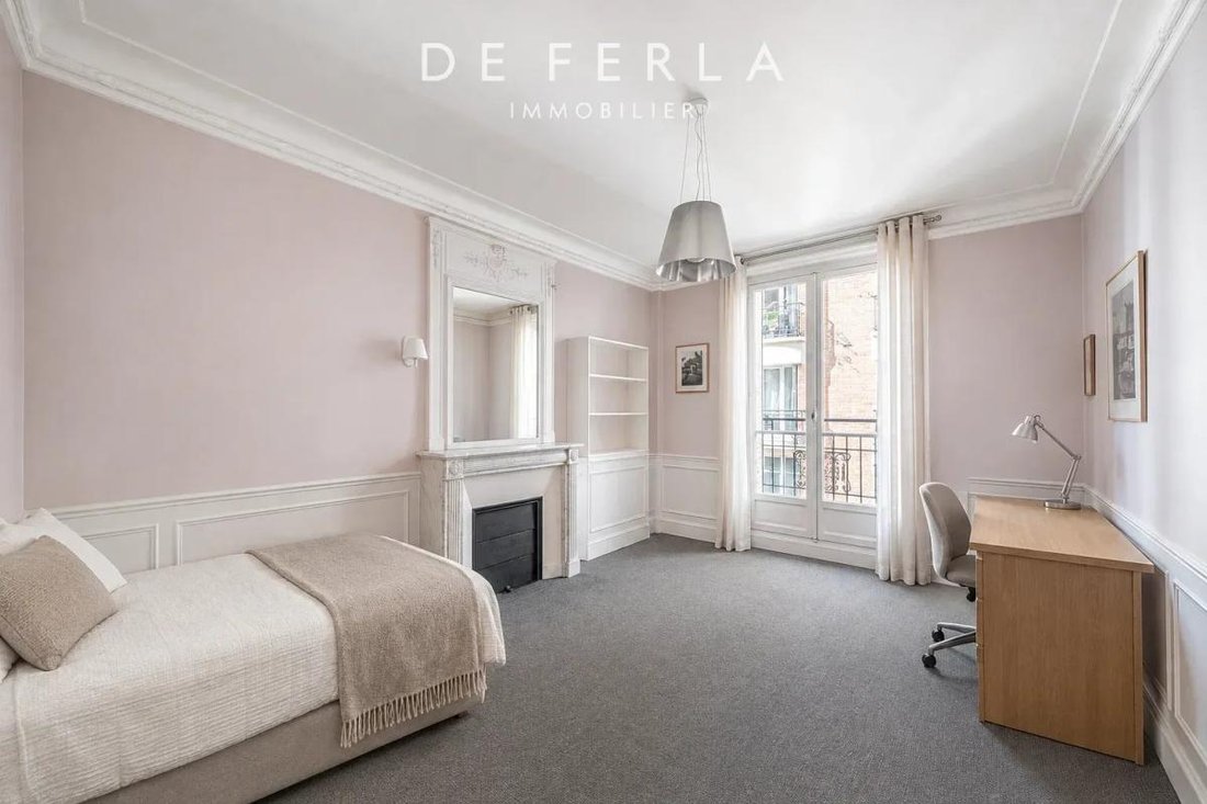 Apartment in Notre Dame des Champs, Paris 6e Arrondissement, Paris 5 - 19112094