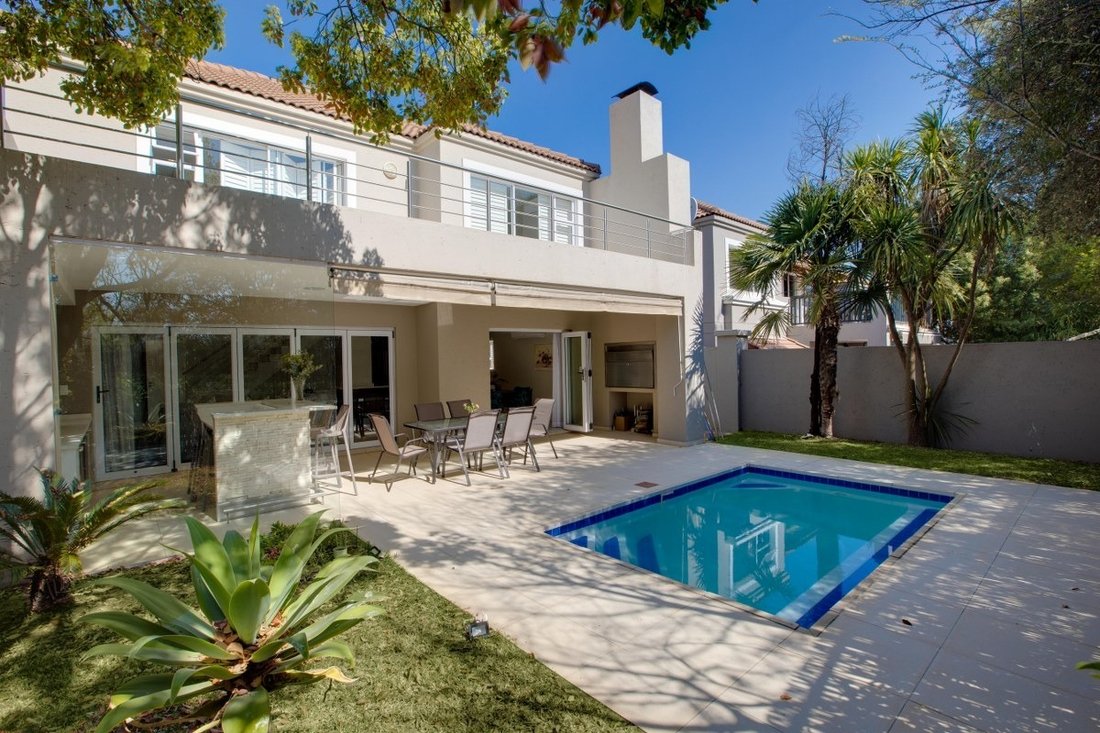 Townhouse en Dainfern, Gauteng, Sudáfrica 1 - 19116795