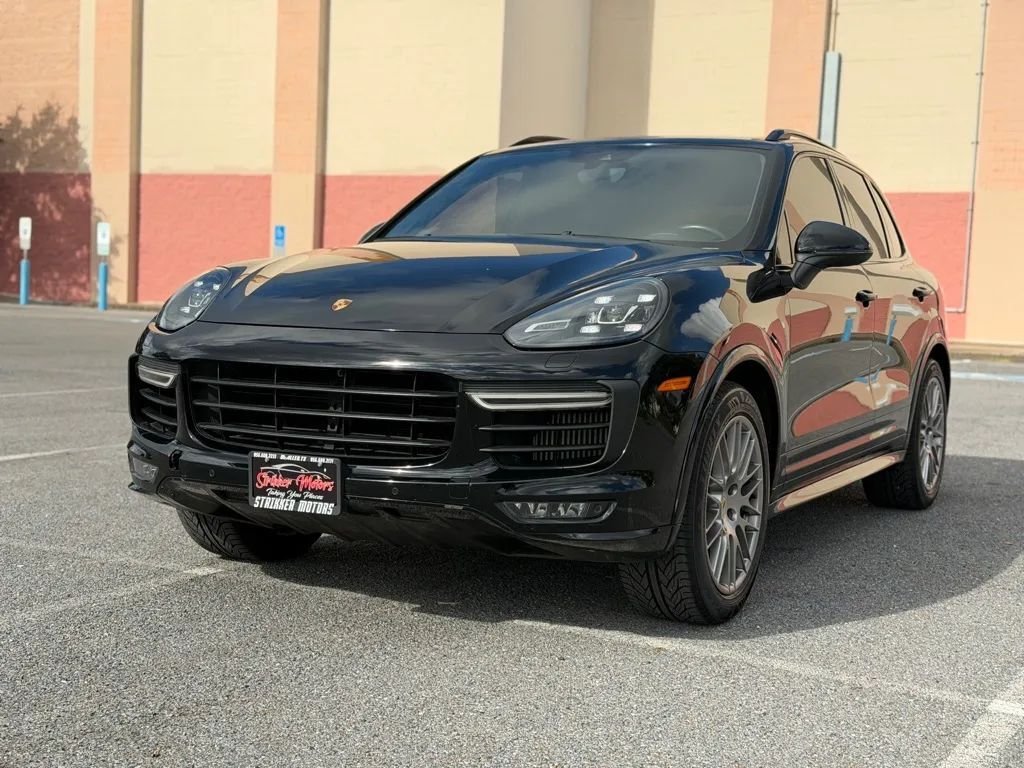 Suv in McAllen, TX, United States 2 - 19112328